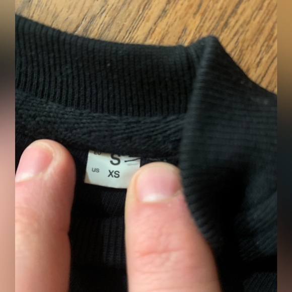 Wolf & Badger 1/10 Embroidered Sweatshirt, Gung Ho unisex adult XS - Picture 9 of 11